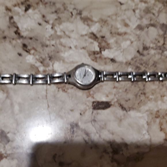 Fossil Watch - Picture 2 of 9